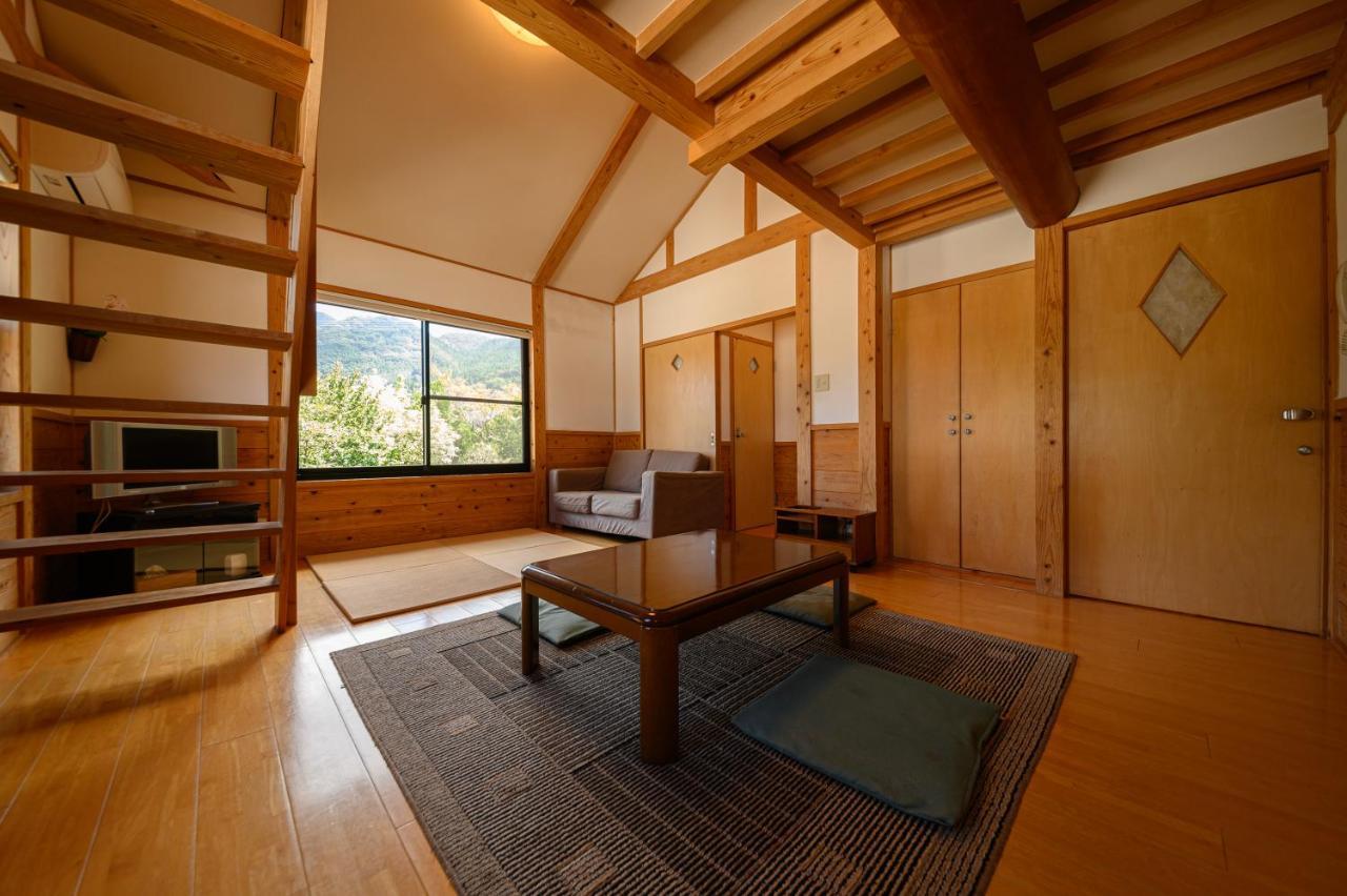 Bed and Breakfast Yufuin Flora House Exteriér fotografie